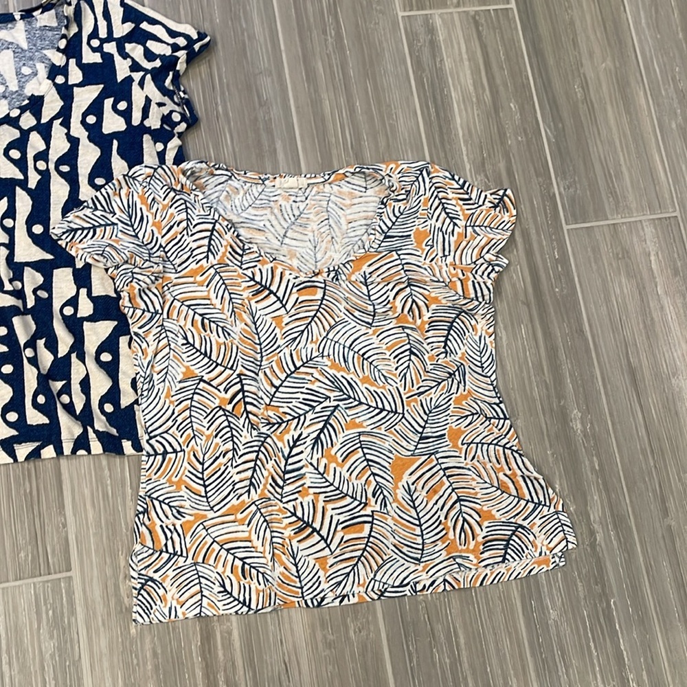Set of 2 Nic and Zoe v neck tee shirts, size S - Picture 3 of 7